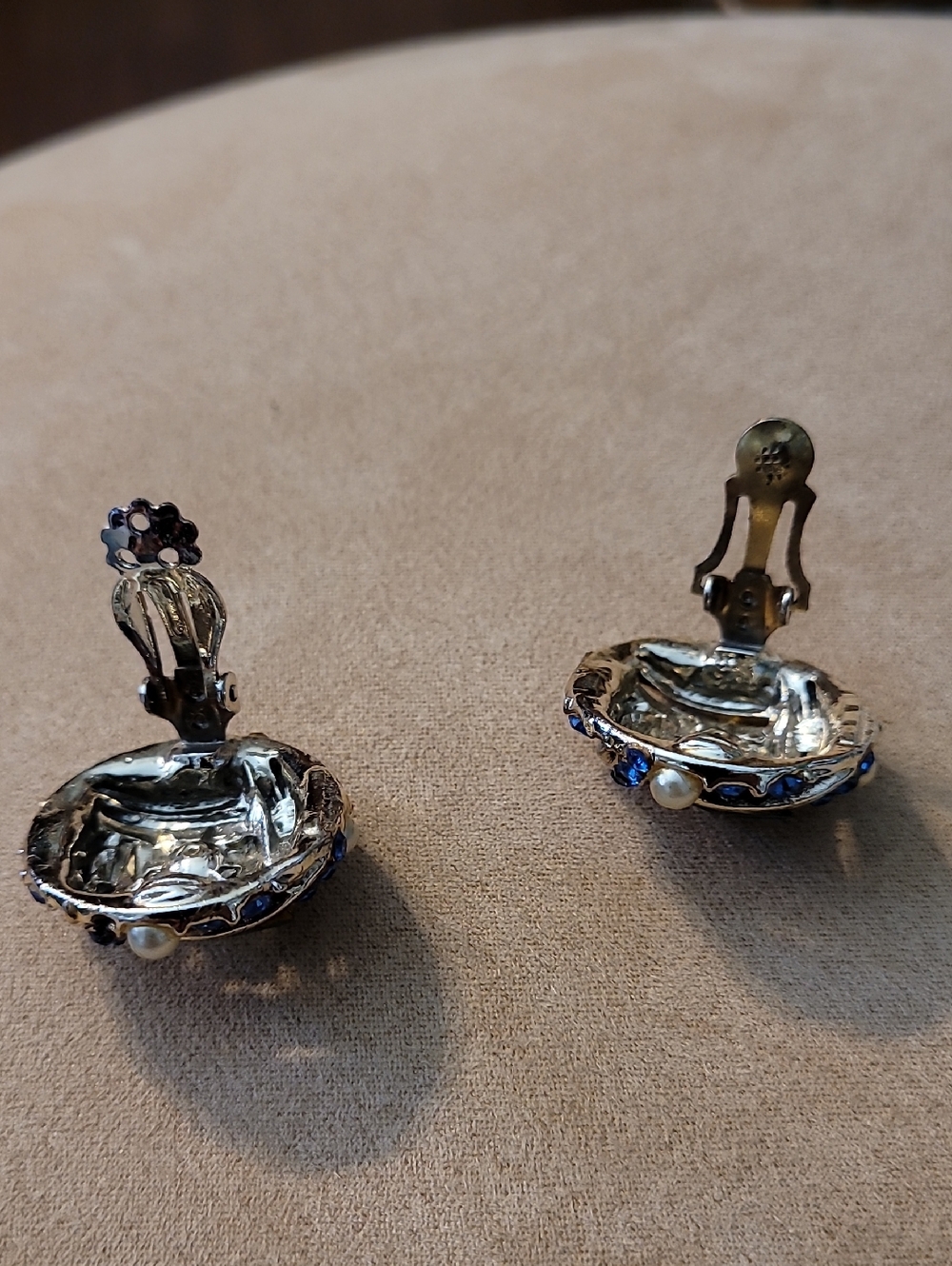 Earrings Vintage Blue Rhinestones Pearls Clip - Picture 4 of 6